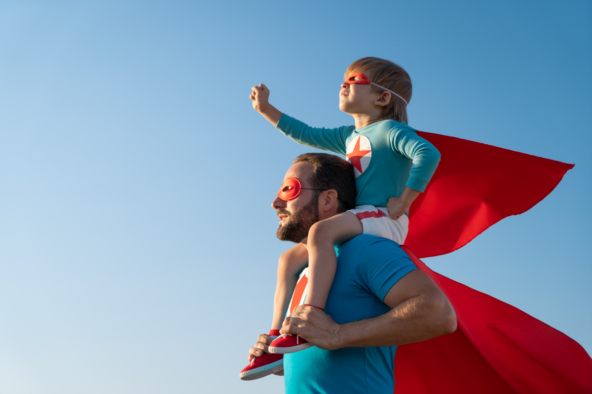 Vatertagsgeschenk 2022, Vater und Sohn Superheld