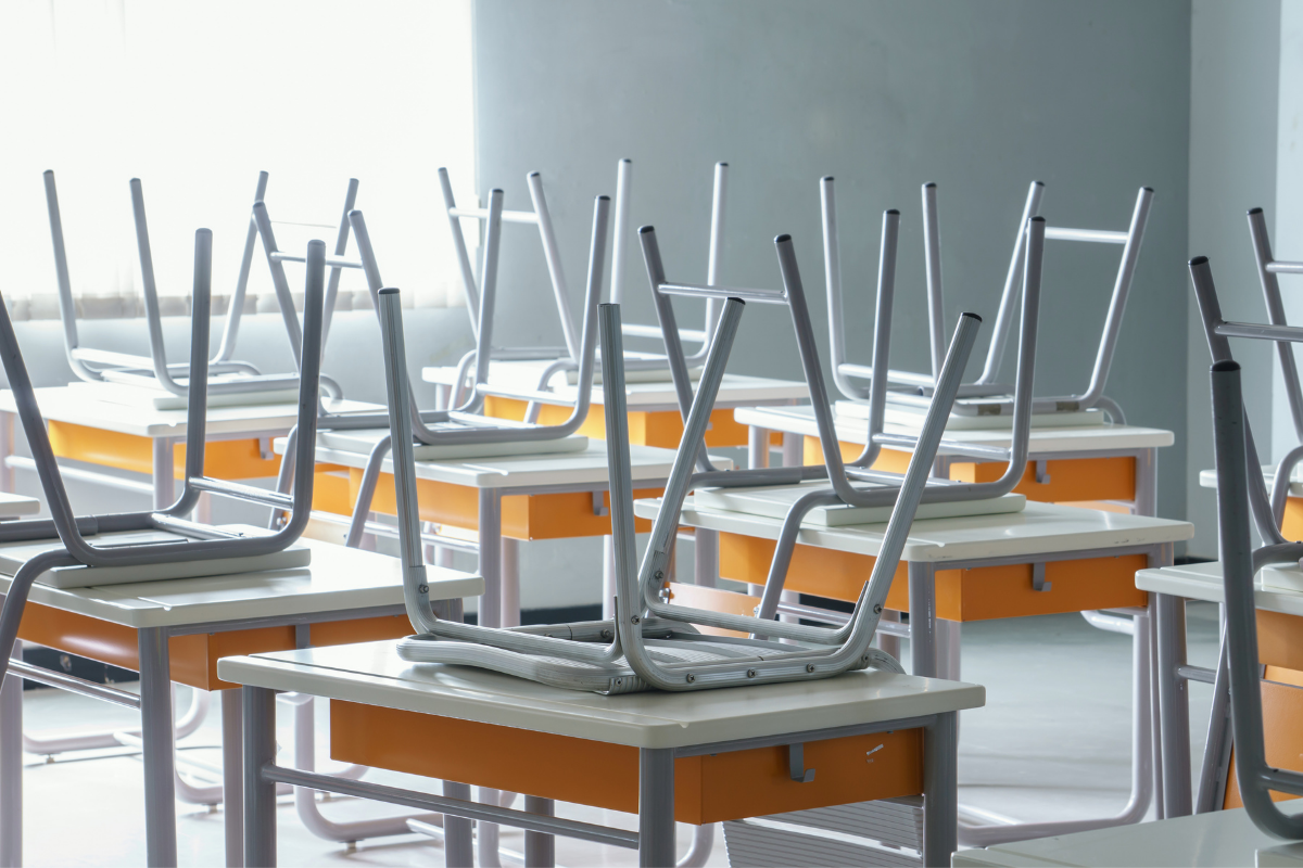 lehrkraeftemangel, leeres klassenzimmer