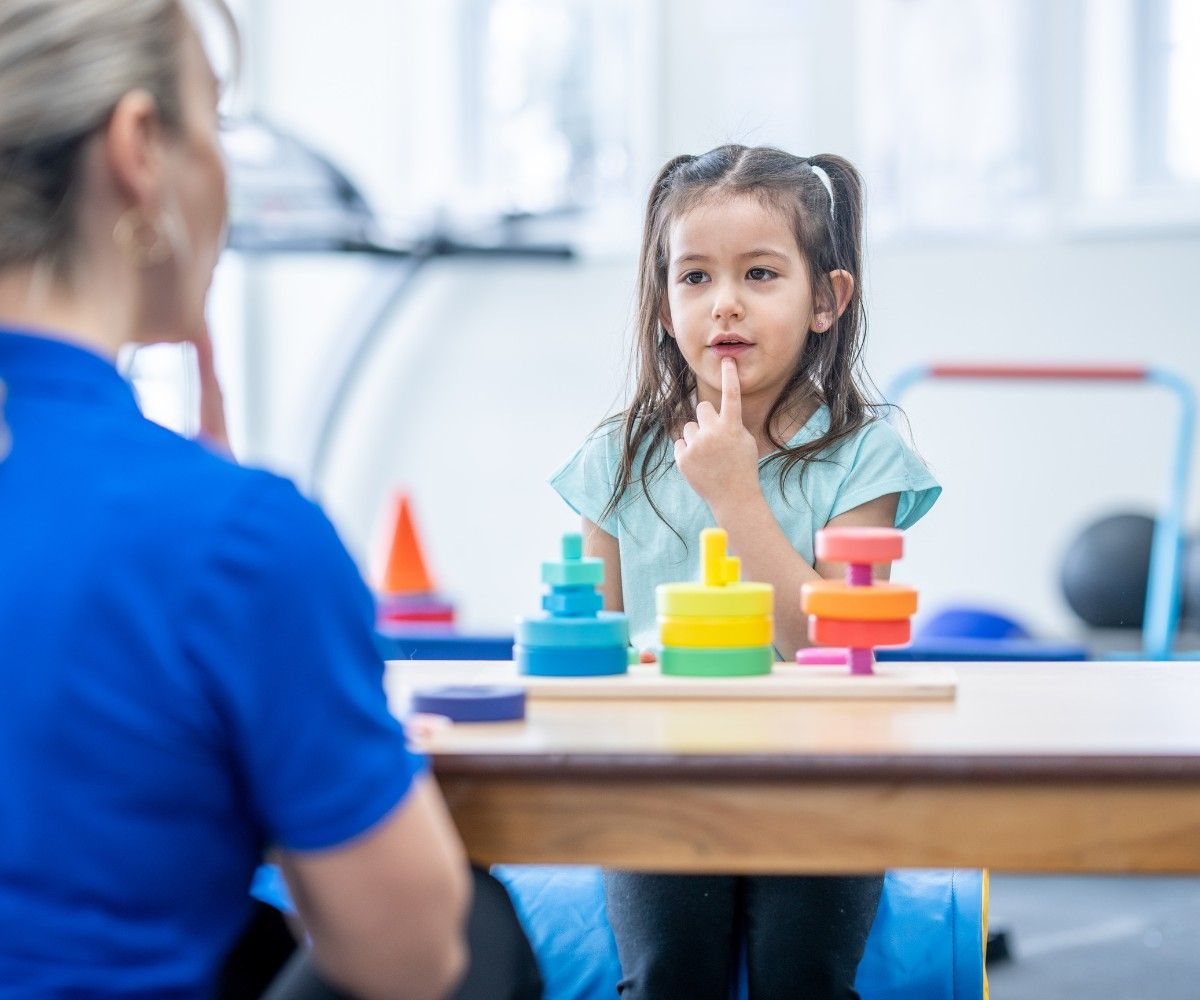 Stottern bei Kindern – Ursachen und 6 Möglichkeiten zur Unterstützung